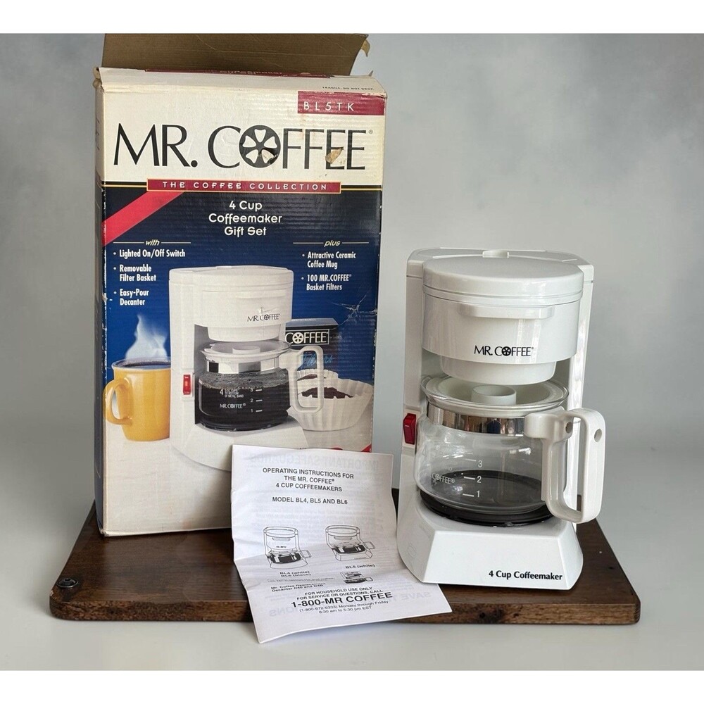Vintage Mr. Coffee BL5 Switch Coffee Maker 4 Cup Carafe White 1999 Box & Manual